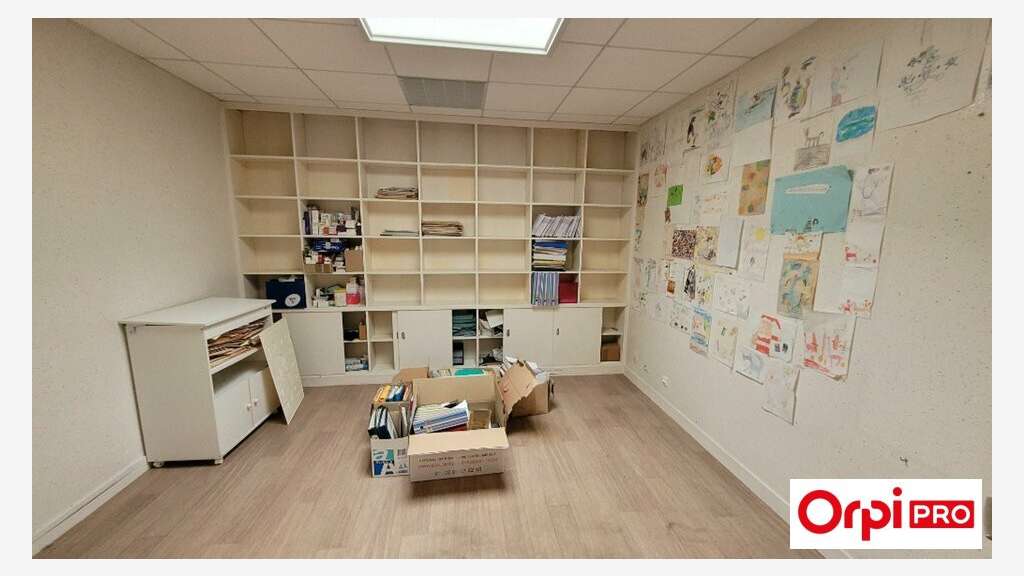 A louer  locaux professionnels 156m² Saint-Brieuc