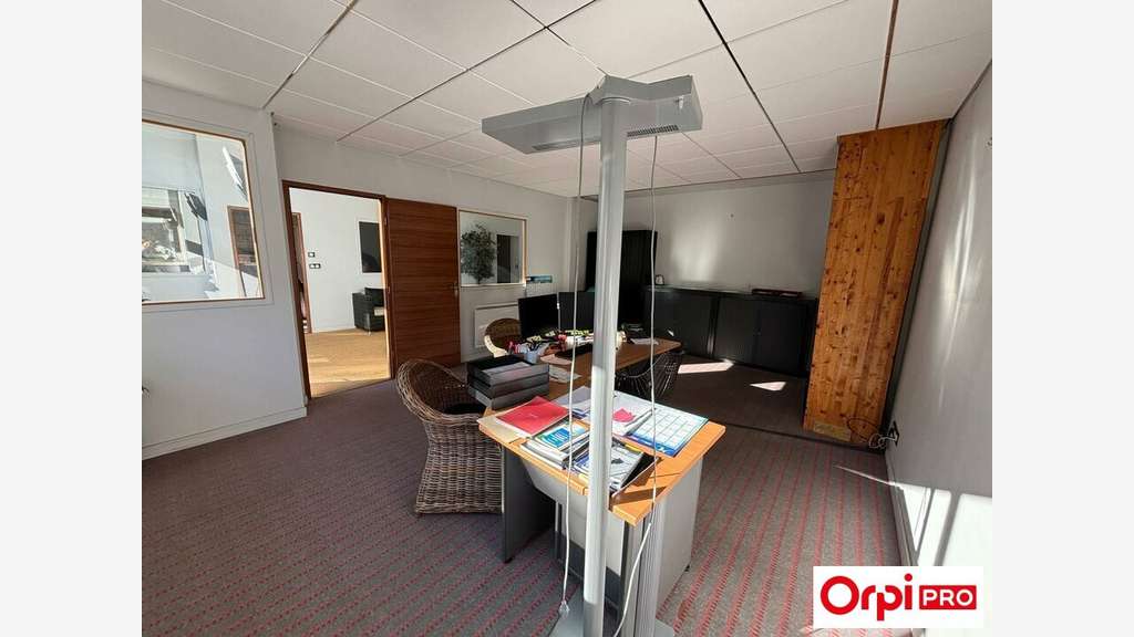 SAINT-BRIEUC - LOCAL D'ACTIVITE à louer