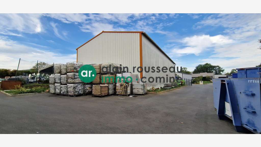 Loue local activité 250m² Saint-Christophe-du-Bois