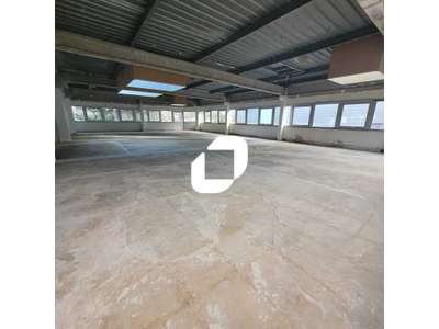 Location Locaux d'activités - Entrepôts à Saint-Cloud