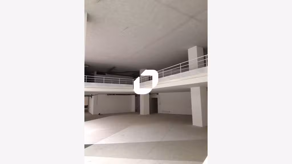 A louer Local d'activité 1130m² Saint cloud
