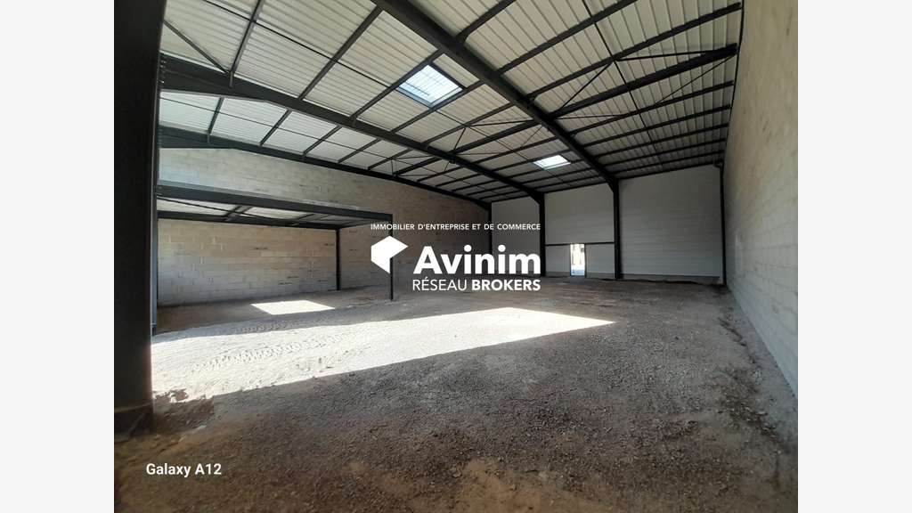 A louer local d'activité 384m² au Sud d'Orléans