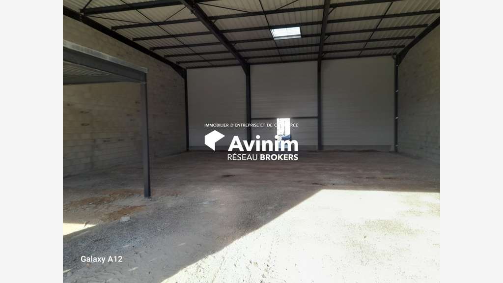 A louer local d'activité 384m² au Sud d'Orléans