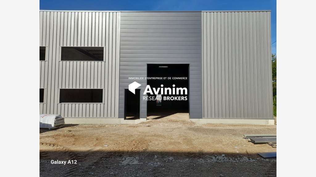 A louer local d'activité 384m² au Sud d'Orléans