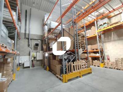 Location Locaux d'activités - Entrepôts à Saint-Cyr-l'École