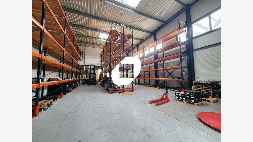 A louer Local d'activité 412m² Saint cyr l'ecole