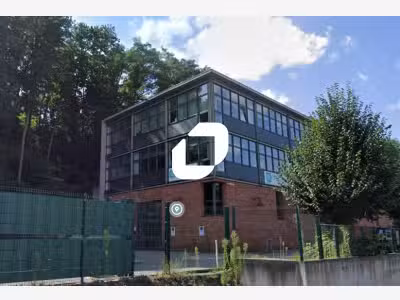 A louer Local d'activité 618m² Saint cyr l'ecole