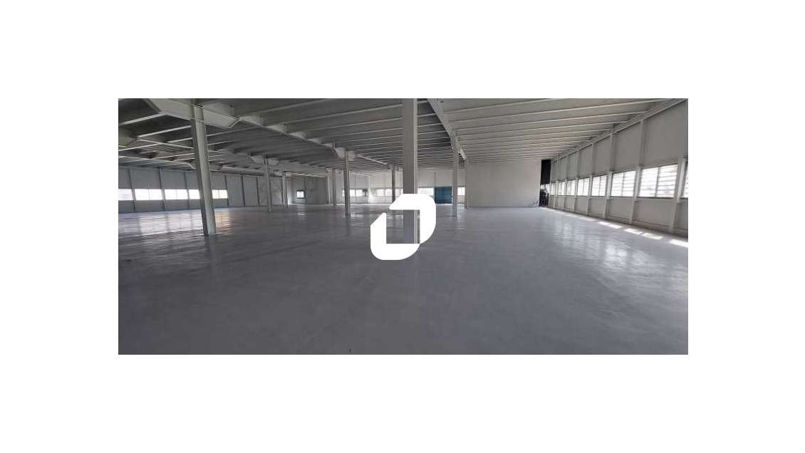 A louer Local d'activité 4066m² Saint denis