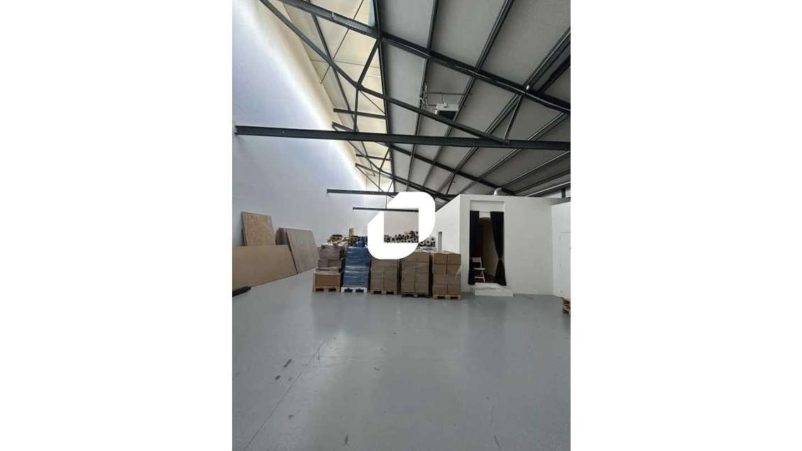 A louer Local d'activité 714m² Saint denis