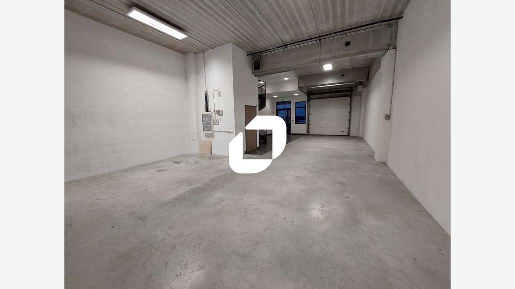 A louer Local d'activité 462m² Saint denis