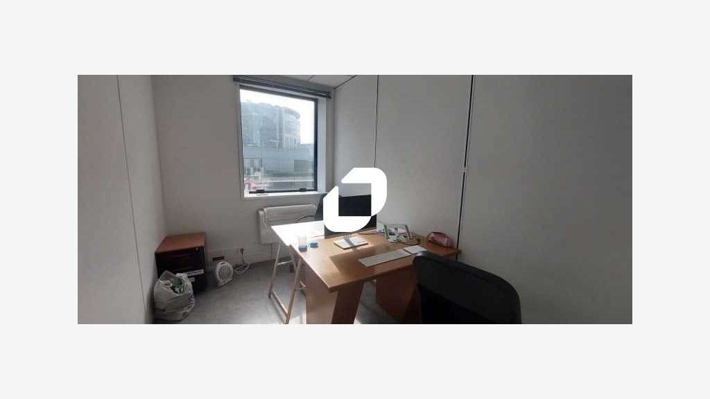 A louer Local d'activité 855m² Saint denis