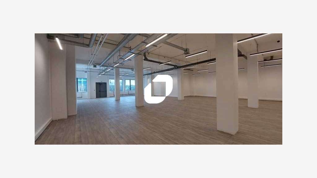 A louer Local d'activité 8894m² Saint denis