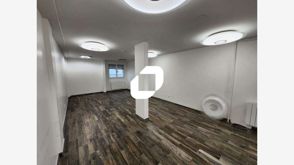 A louer Local d'activité 1030m² Saint denis