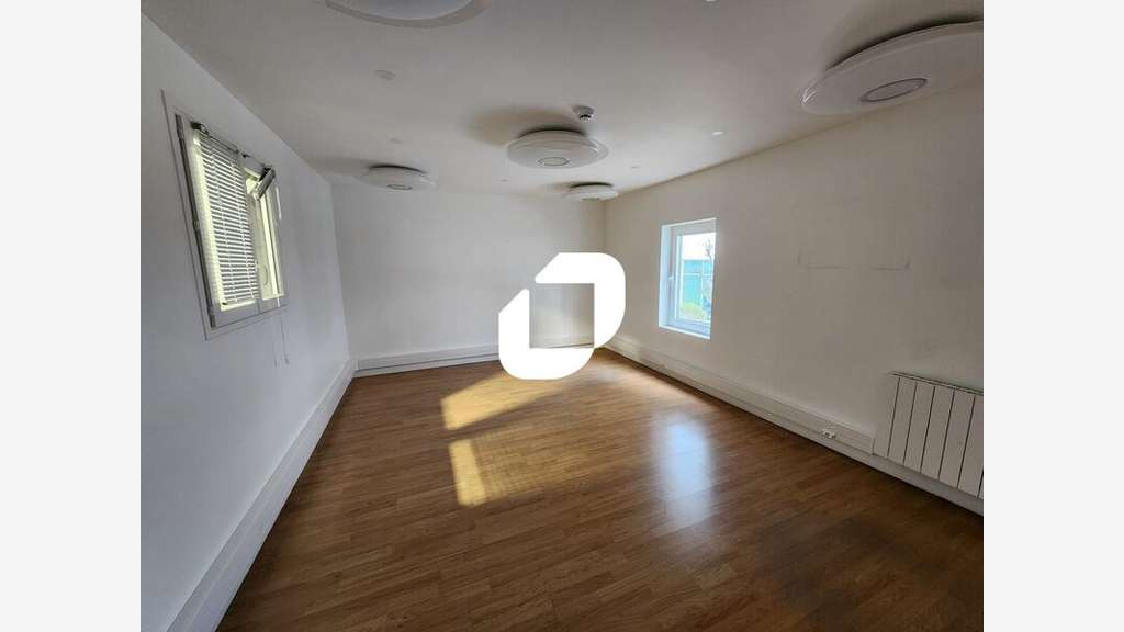 A louer Local d'activité 1030m² Saint denis