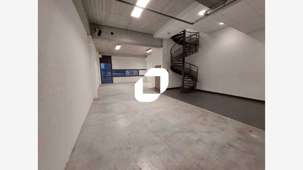 A louer Local d'activité 462m² Saint denis