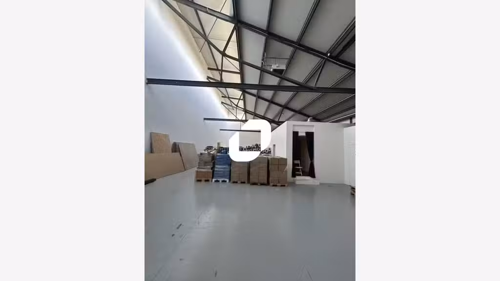 A louer Local d'activité 714m² Saint denis