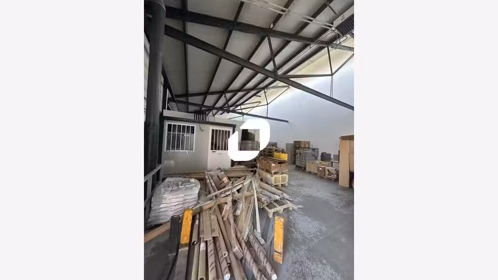 A louer Local d'activité 714m² Saint denis
