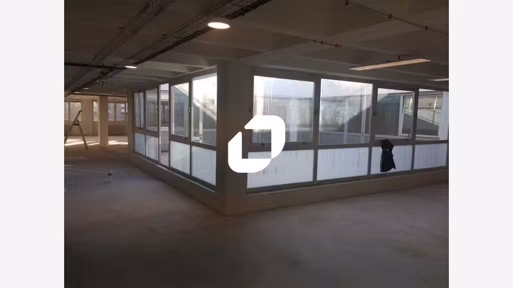 A louer Local d'activité 4211m² Saint denis