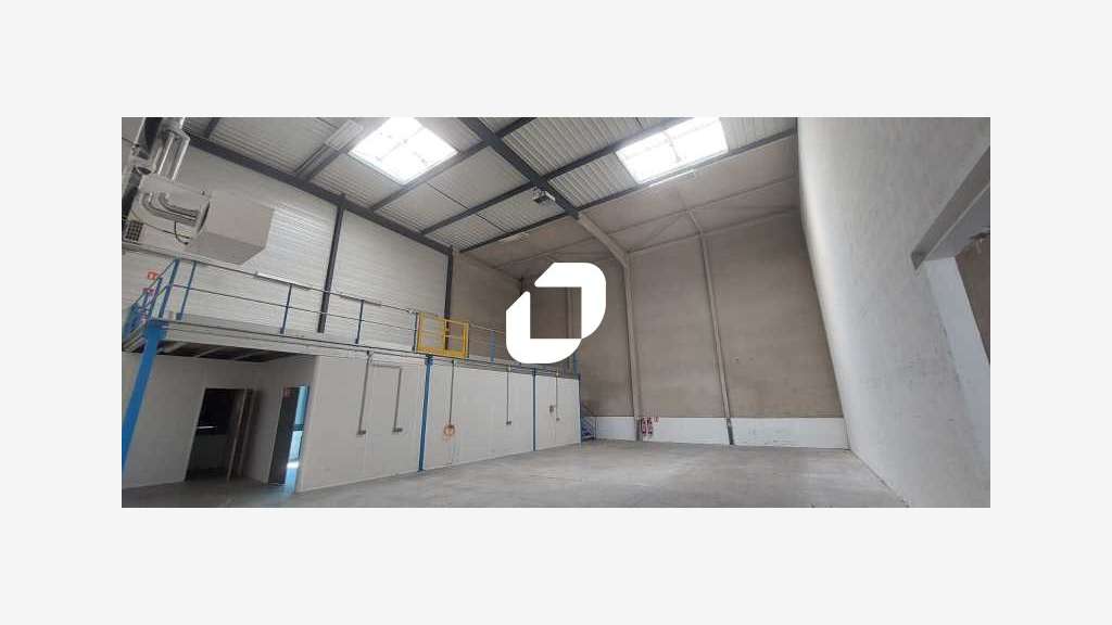 A louer Local d'activité 462m² Saint denis