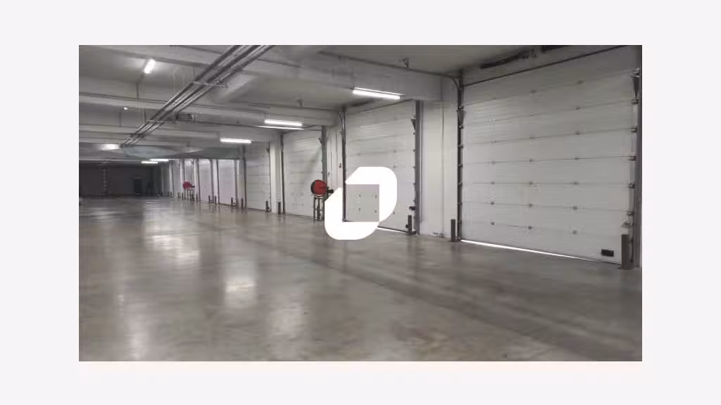 A louer Local d'activité 3687m² Saint denis