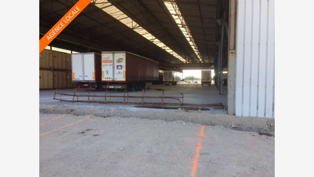 Entrepôt logistique 4200m² à louer à Saint Dizier
