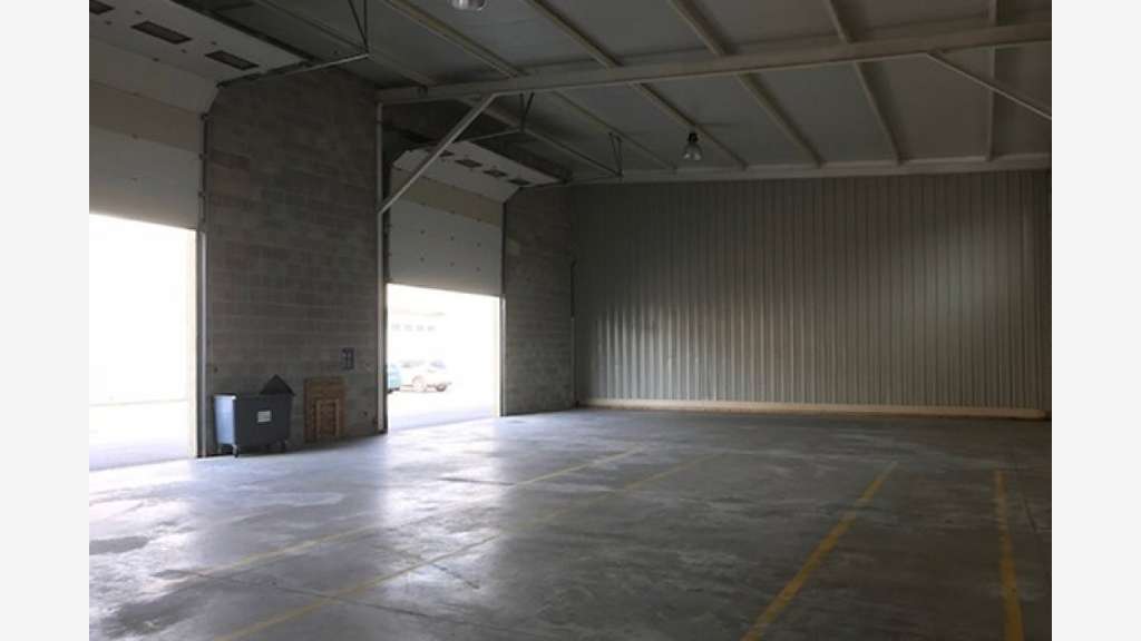 Locaux d'activités 420m² à louer à Saint-Dizier
