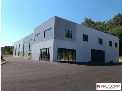 Location Locaux d'activités - Entrepôts à Saint-Estève-Janson