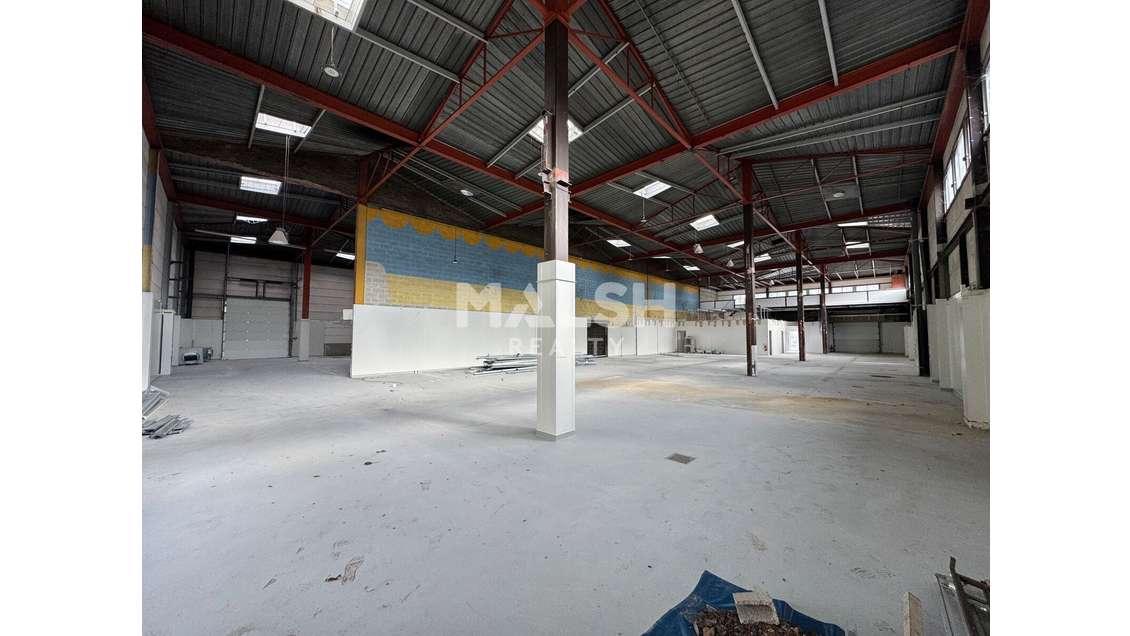 Local 1121m² Saint Etienne Parc de la Chauvetière