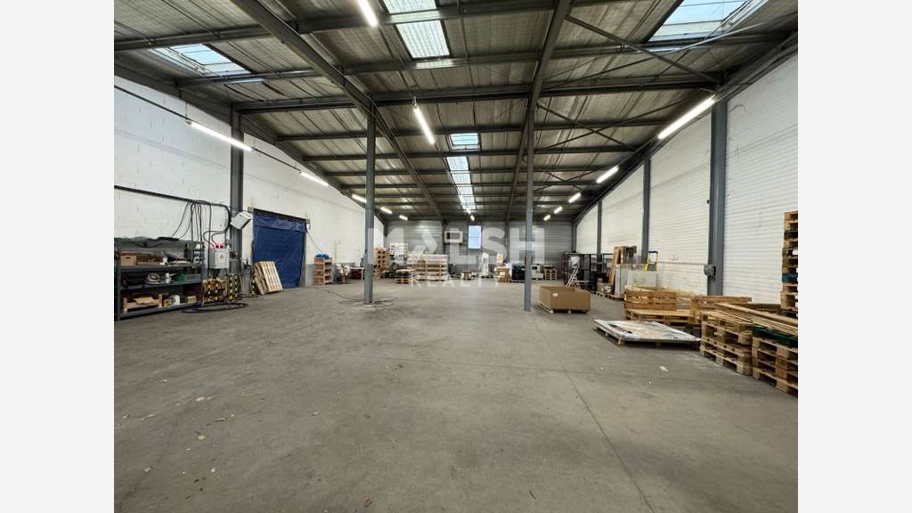 Locaux d'activités 395m² ZI Saint Etienne  