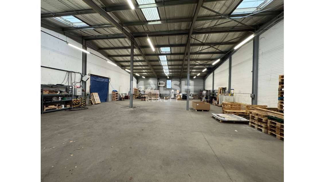 Locaux d'activités 395m² ZI Saint Etienne  