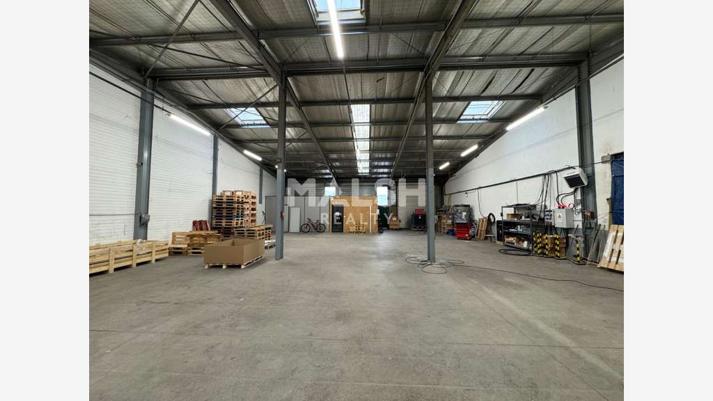 Locaux d'activités 395m² ZI Saint Etienne  