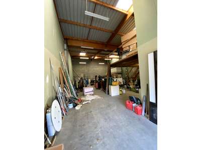 Location Locaux d'activités - Entrepôts à Saint-Étienne-de-Montluc