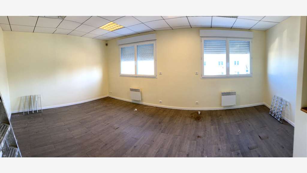 A louer local d'activité 220m² Ouest de Nantes