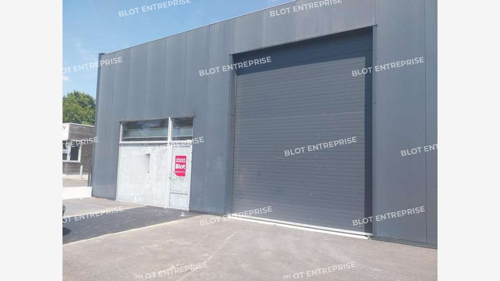A louer local d'activités 662m² à Saint-Évarzec