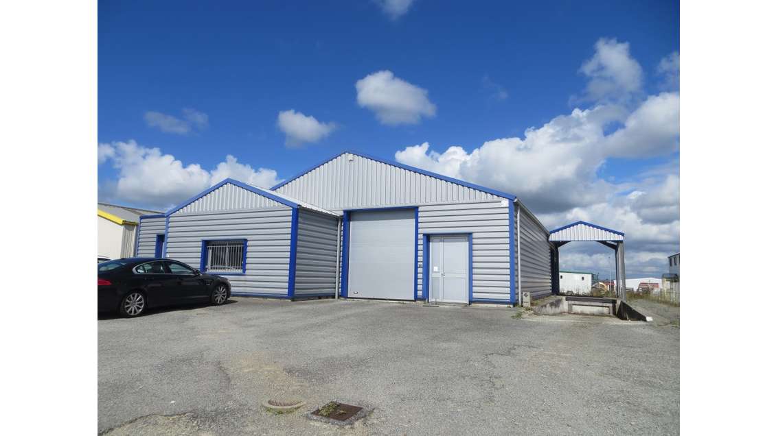 Local d'activité 359m² à louer à Saint-Évarzec