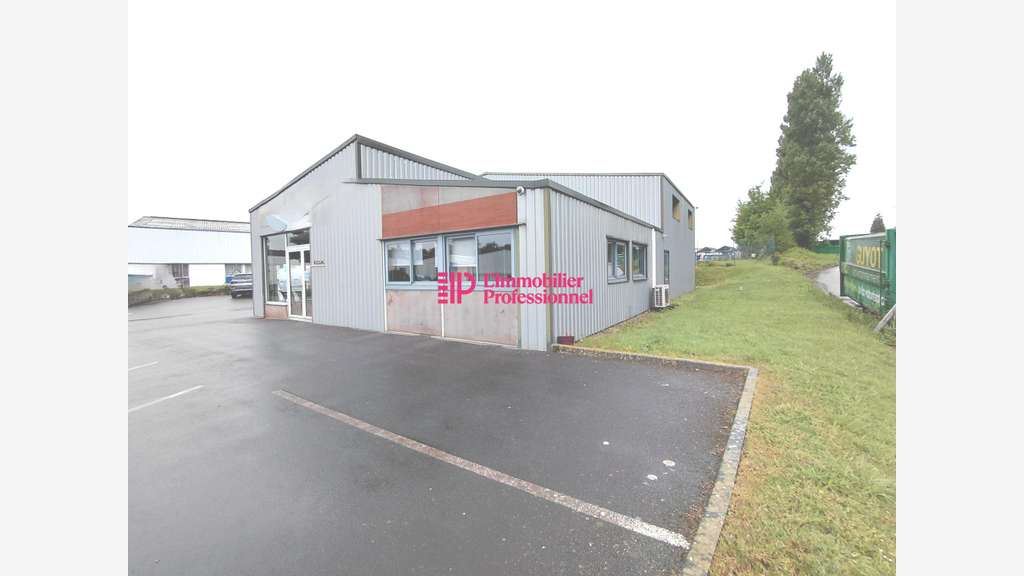 A louer local d'activité 350m² à Saint-Évarzec