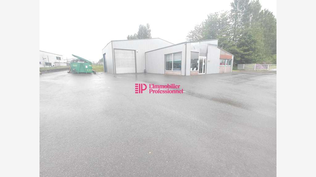 A louer local d'activité 350m² à Saint-Évarzec