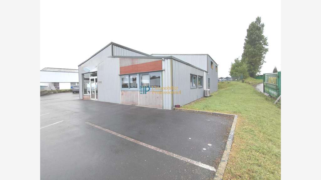 A louer local d'activité 350m² à Saint-Évarzec