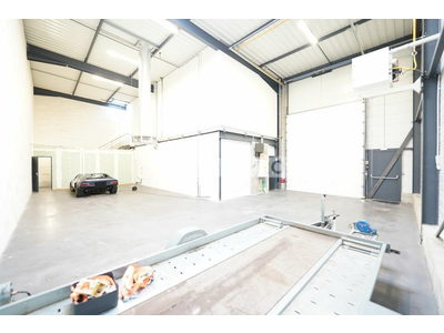 Location Locaux d'activités - Entrepôts à Saint-Fons