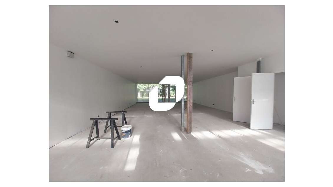 A louer Local d'activité 107m² Saint forget