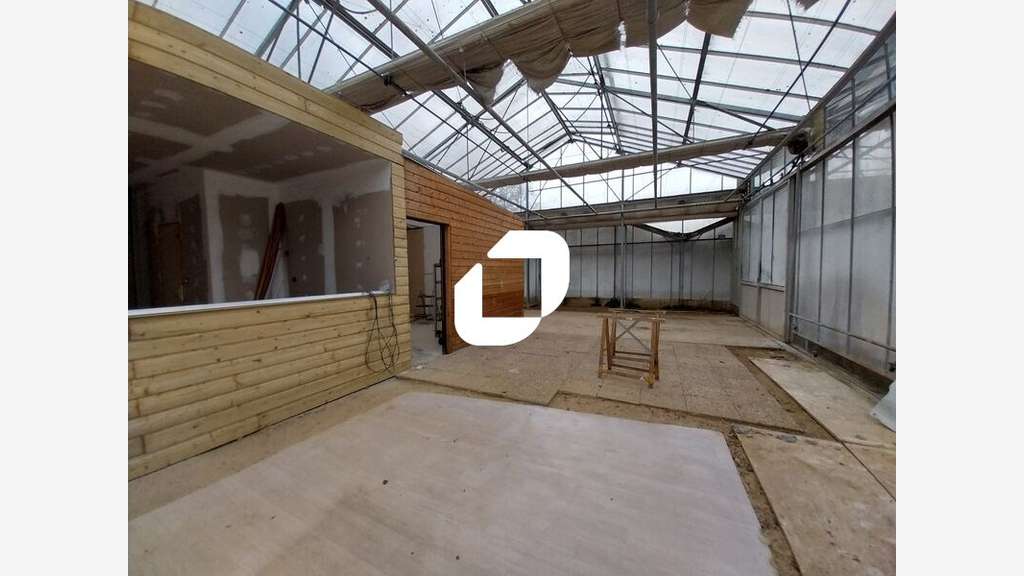 A louer Local d'activité 107m² Saint forget