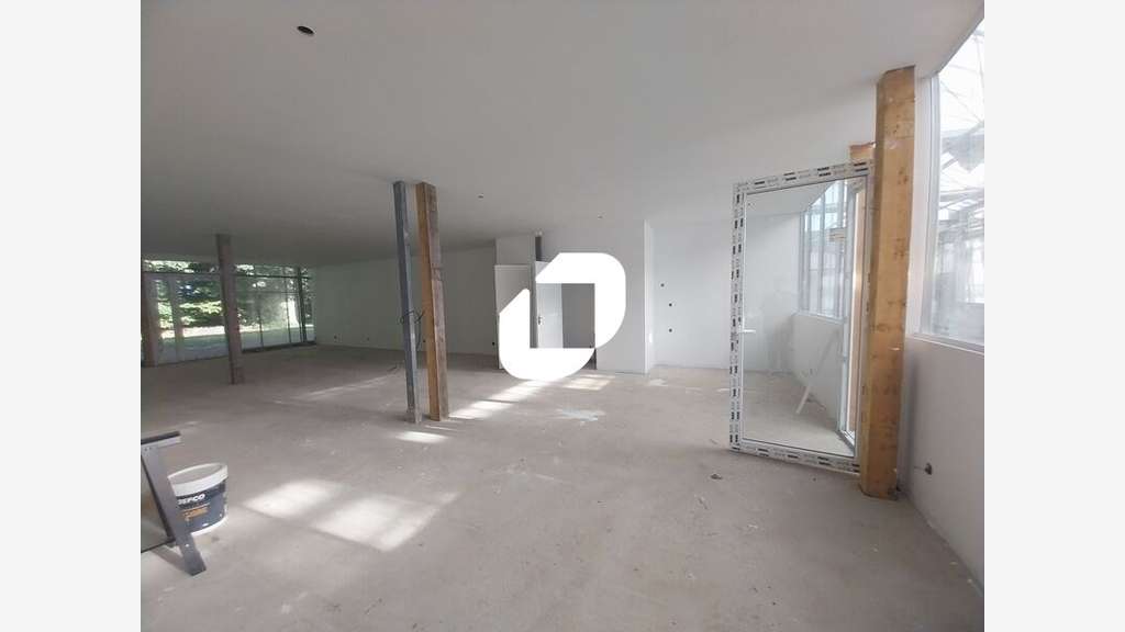 A louer Local d'activité 107m² Saint forget