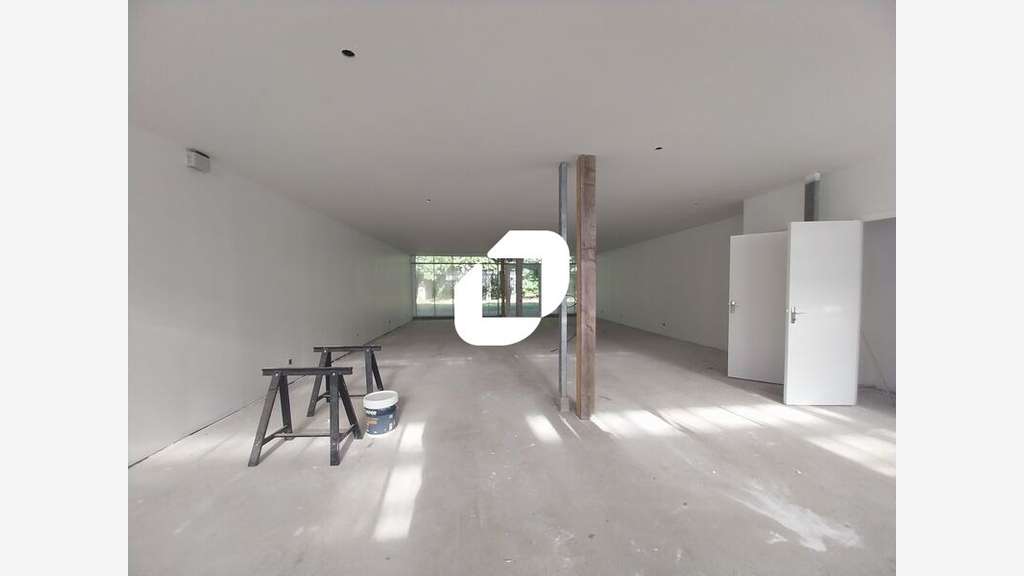 A louer Local d'activité 107m² Saint forget