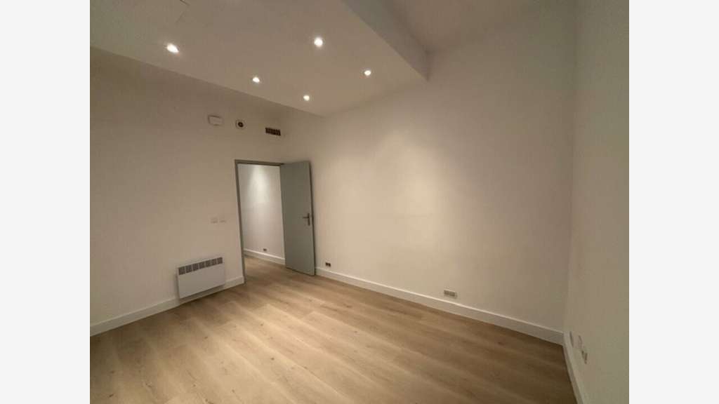 Local professionnel 55m² à louer à St-Gély-du-Fesc