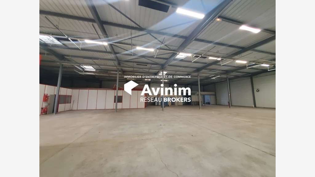 Bâtiment d'activité 1071m² Saint-Genis-Pouilly