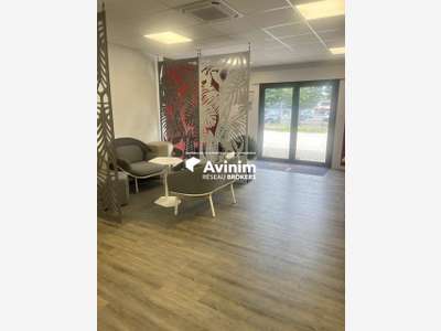 A louer bureaux récents 140m² ZAC de l'Allondon