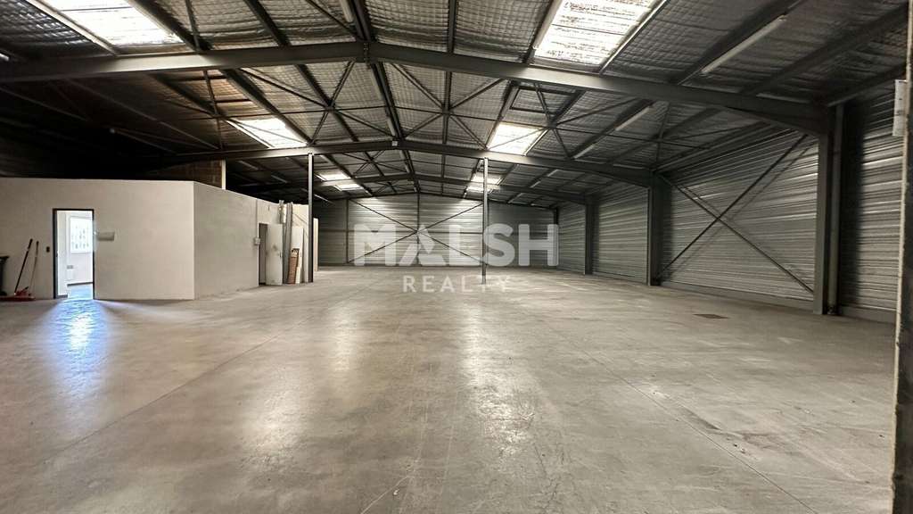 Bâtiment indépendant 1000m² St-Georges-de-Reneins