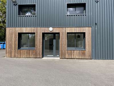 Loue local d'activité bureaux 52m² à Saint Gilles