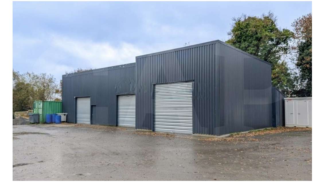 A louer local d'activité 113m² à Saint-Guinoux