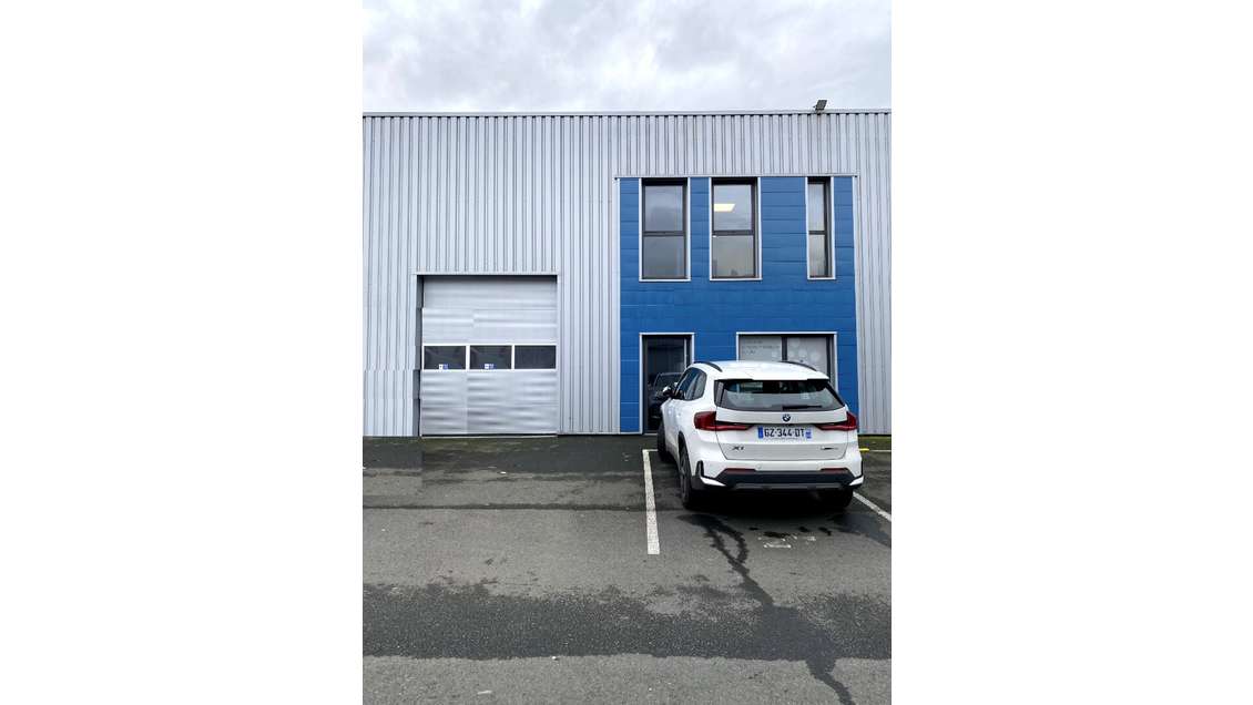 A louer très beau local neuf 185m² Saint-Herblain